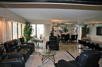 4th image of 19707 Turnberry Way APT 25K