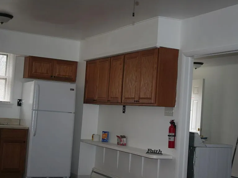 425 S Baumstown Rd — Photo 6