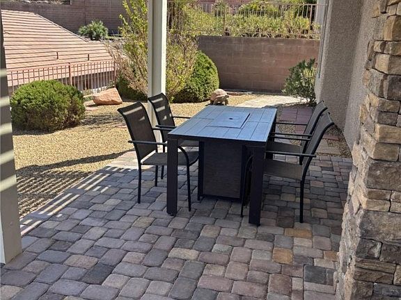 4th image of 2072 King Mesa Dr