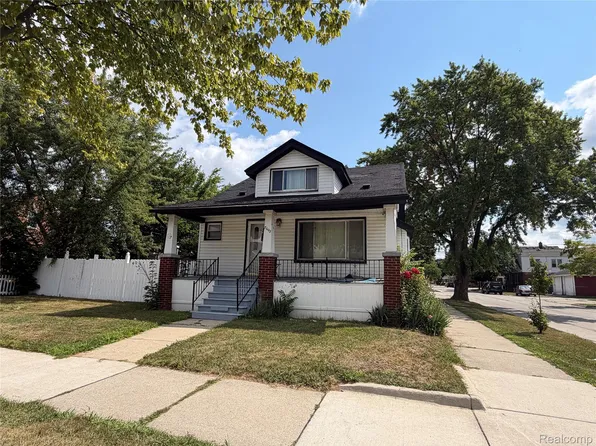 7602 Kendal St, Dearborn, MI 48126