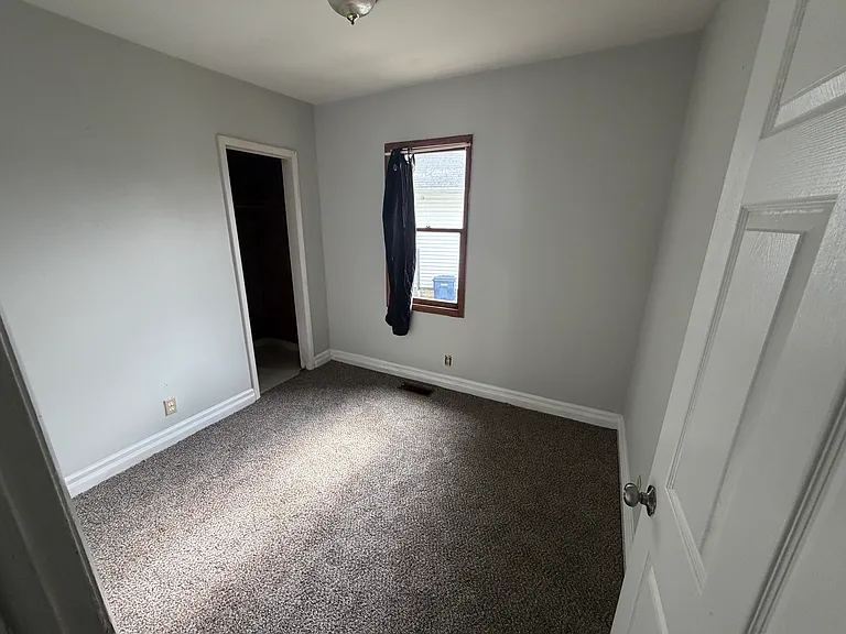 2718 Reynolds St — Photo 6