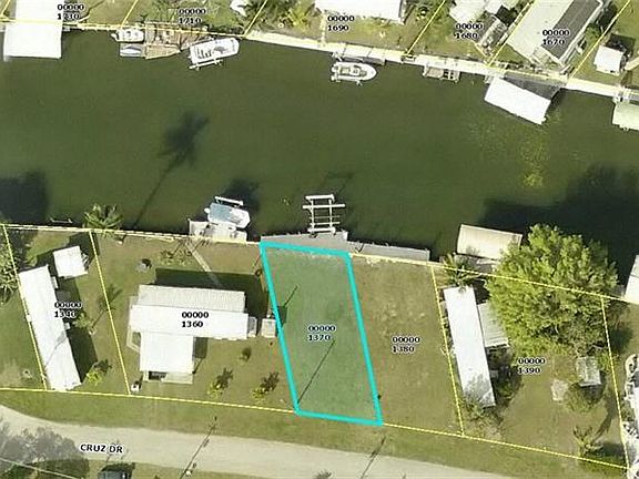 4th image of 3900 Cruz Dr