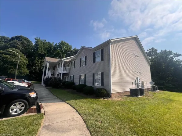 2630 Guyer St Unit 2D, High Pt, NC 27265