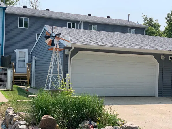 1425 11th St W, West Fargo, ND 58078