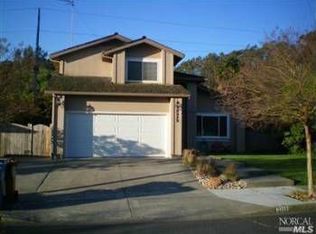 3319 Shadow Hill Ln, Napa, CA 94558