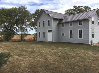 631 Bloody Gulch Rd, Dixon, IL 61021