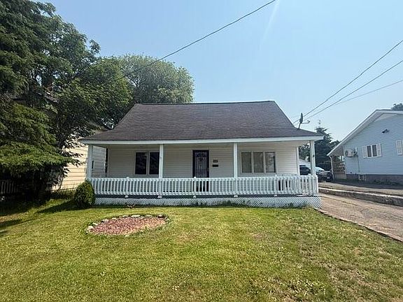 3rd image of 156 Pleasant Avenue
