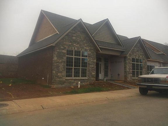 2nd image of 409 Savannah Village Dr