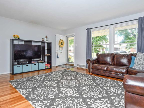 5th image of 7304 Coronado Ave