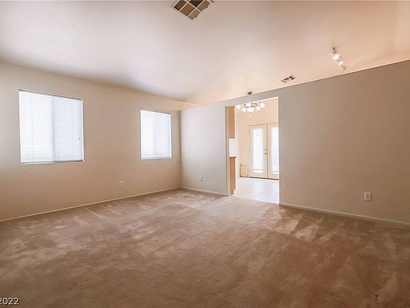 3rd image of 3909 Copperhead Hills St