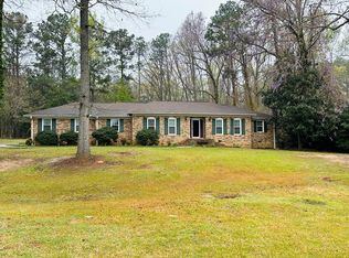 121 Chatham Dr, Greenwood, SC 29649