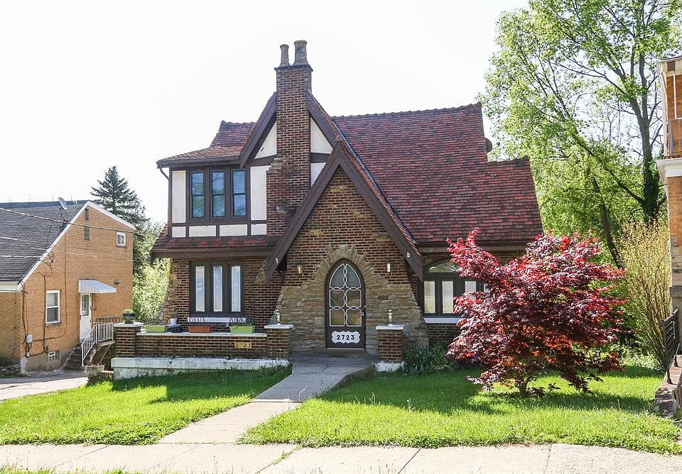 1st image of 2723 Powell Dr