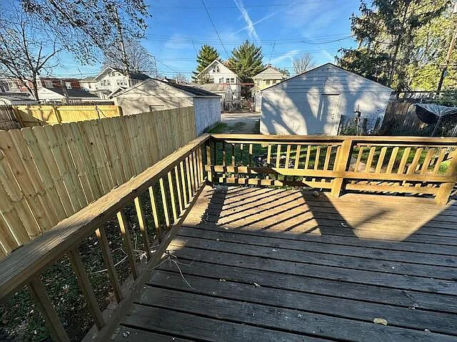 499 S Ogden Ave — Photo 10