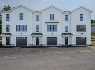 Denby Place, Dracut, MA 01826