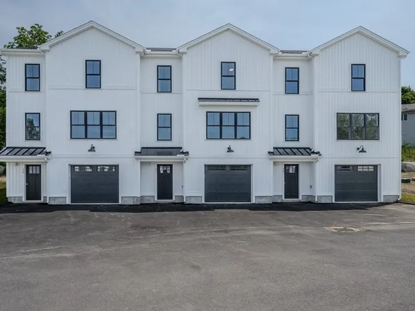 112 Genest St #17, Dracut, MA 01826