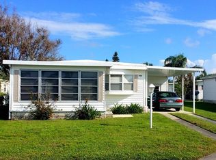 906 Laurel Cir, Barefoot Bay, FL 32976
