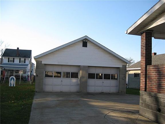 3rd image of 313 Foch St