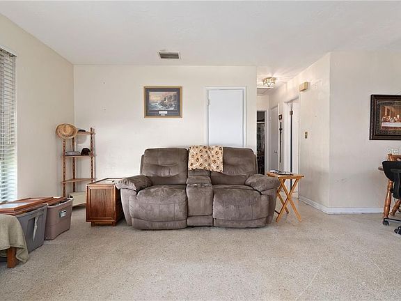 3rd image of 21338 Hepner Ave