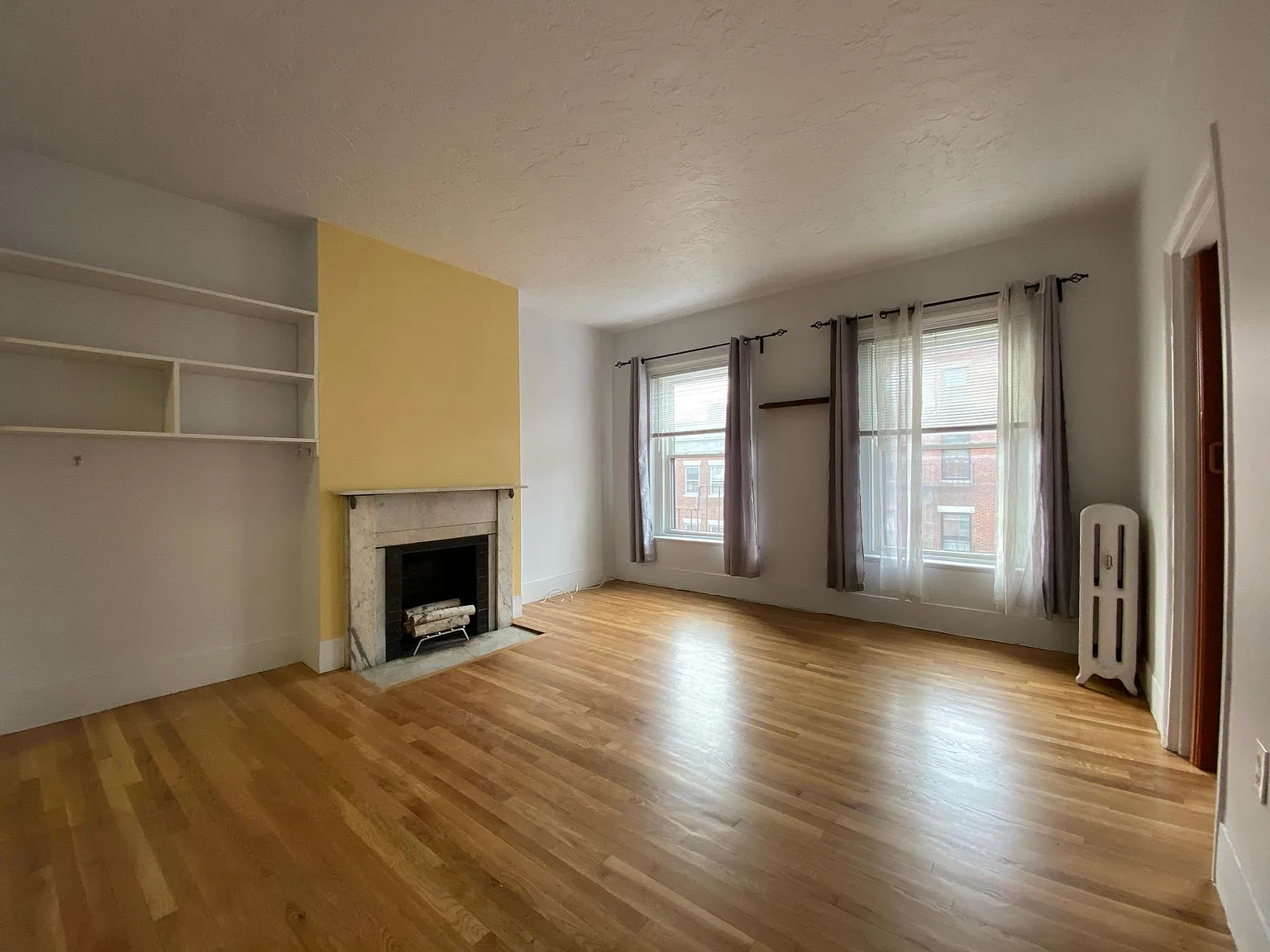 1 bed, 450 sqft, $2,450 — Photo 1