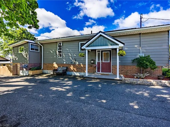 220 King Hiram St, Ingersoll, ON N5C 1L8