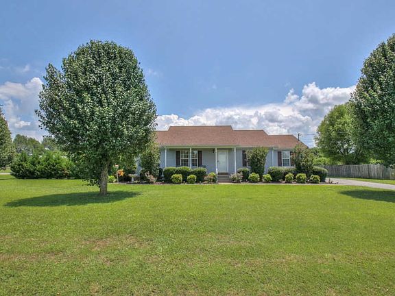 3rd image of 314 Sierra Dr