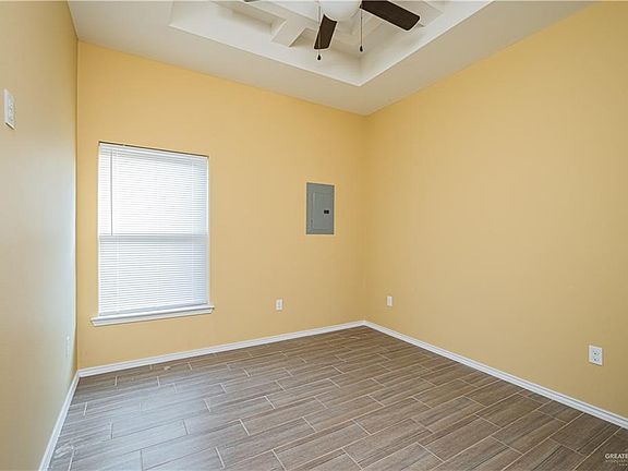 5th image of 420 Carlisle Ave APT 3