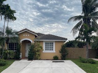 455 SE 30th Dr, Homestead, FL 33033
