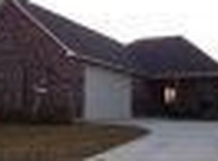 214 Lake Howard, Thibodaux, LA 70301