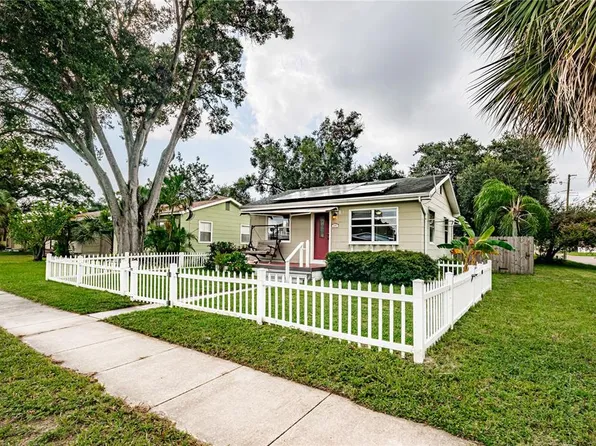 494 49th Ave N, Saint Petersburg, FL 33703