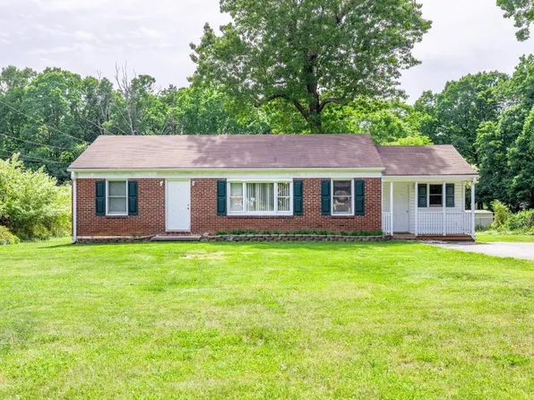 150 Bumgarner Dr, Forest, VA 24551