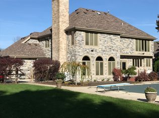 7355 Kings Walk Ln, Sylvania, OH