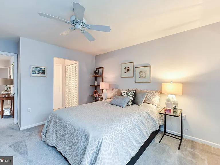 2839 Yarling Ct — Photo 10