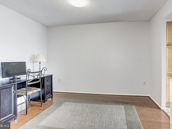 5th image of 4500 S Four Mile Run Dr APT 523