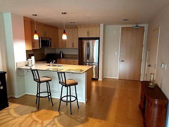 4th image of 38 N Almaden Blvd Unit 418