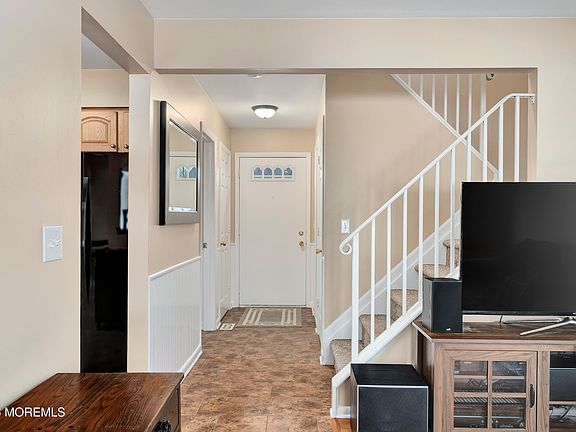2nd image of 4 Osprey Court