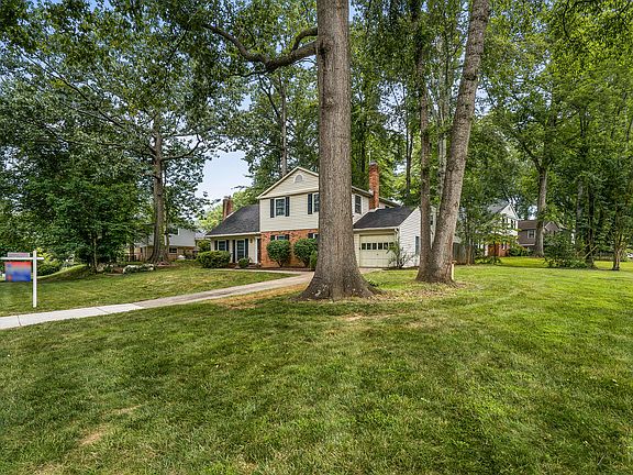 2nd image of 4901 Baffin Bay Ln