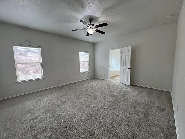 505 Saddlehorn Way — Photo 4