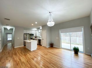 32 Woodland Dr, Oak Ridge, NJ 07438