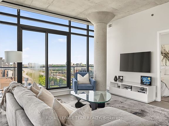 5th image of 203 Catherine St #1009