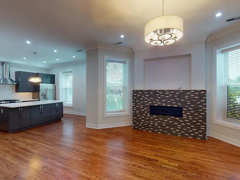 3967 S Drexel Blvd — Photo 5