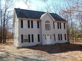 30 Foothill Rd, Albrightsville, PA 18210