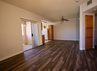 832 Carnegie St #3, Henderson, NV 89052