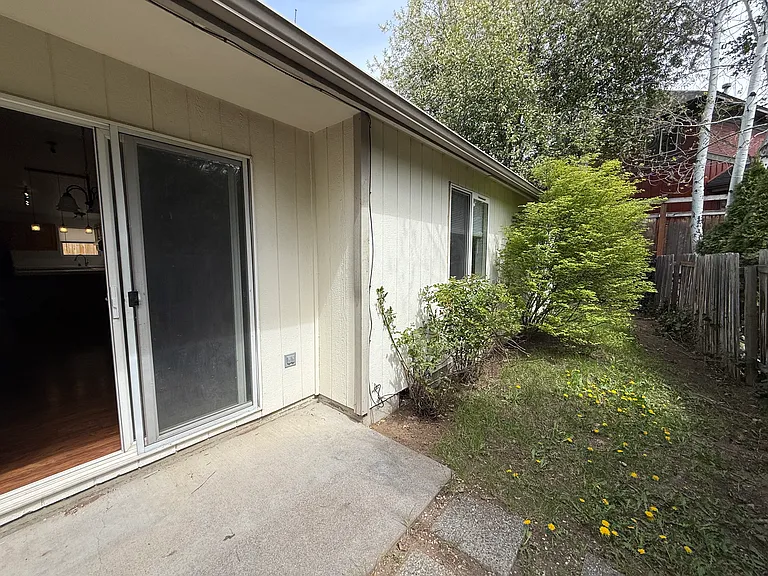 521 SW Forest Grove Dr — Photo 34