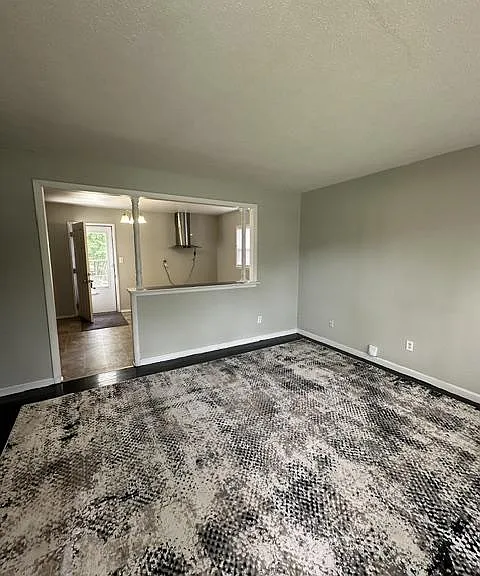 6111 Chambers Way — Photo 2