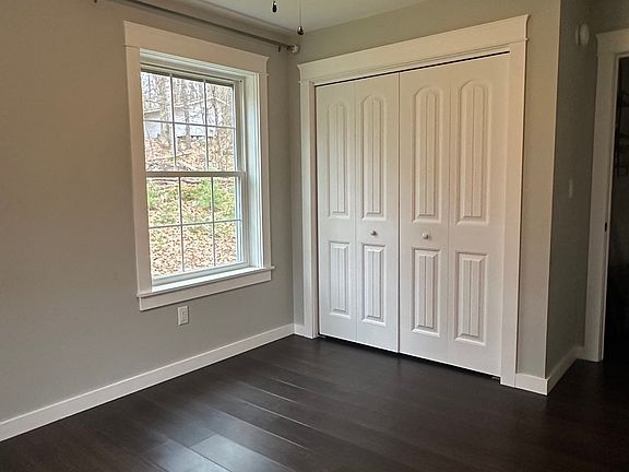 Private Room - Closet is 2x6