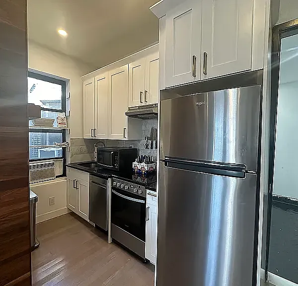 78 Christopher St #15 — Photo 2