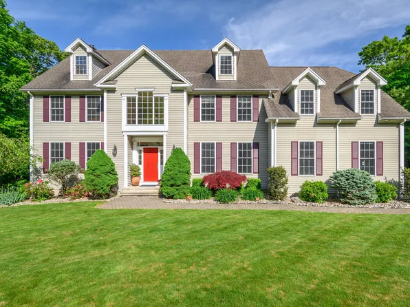44 Marlin Road, Newtown, CT 06482