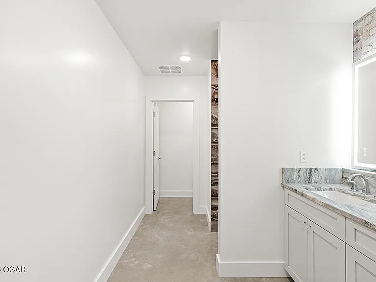 401 Virginia Ave #101 — Photo 30