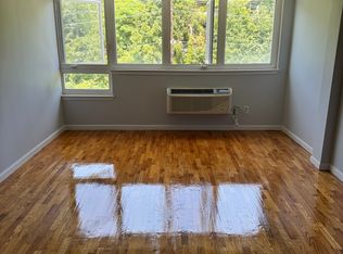 237 Great Neck Rd APT 3D, Great Neck, NY 11021