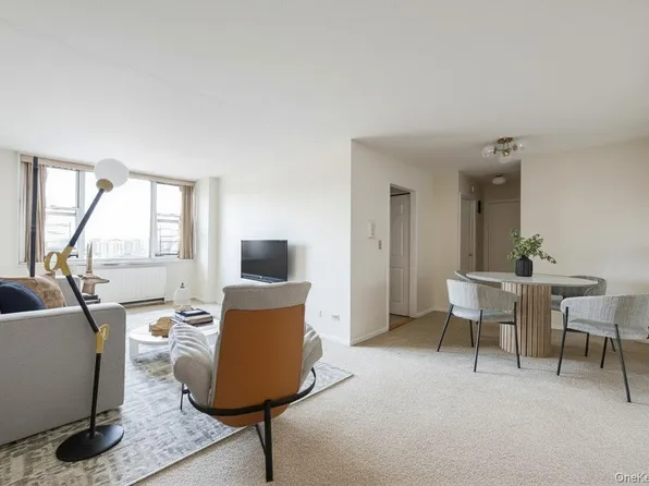 4140 Union Street #17H, Flushing, NY 11355